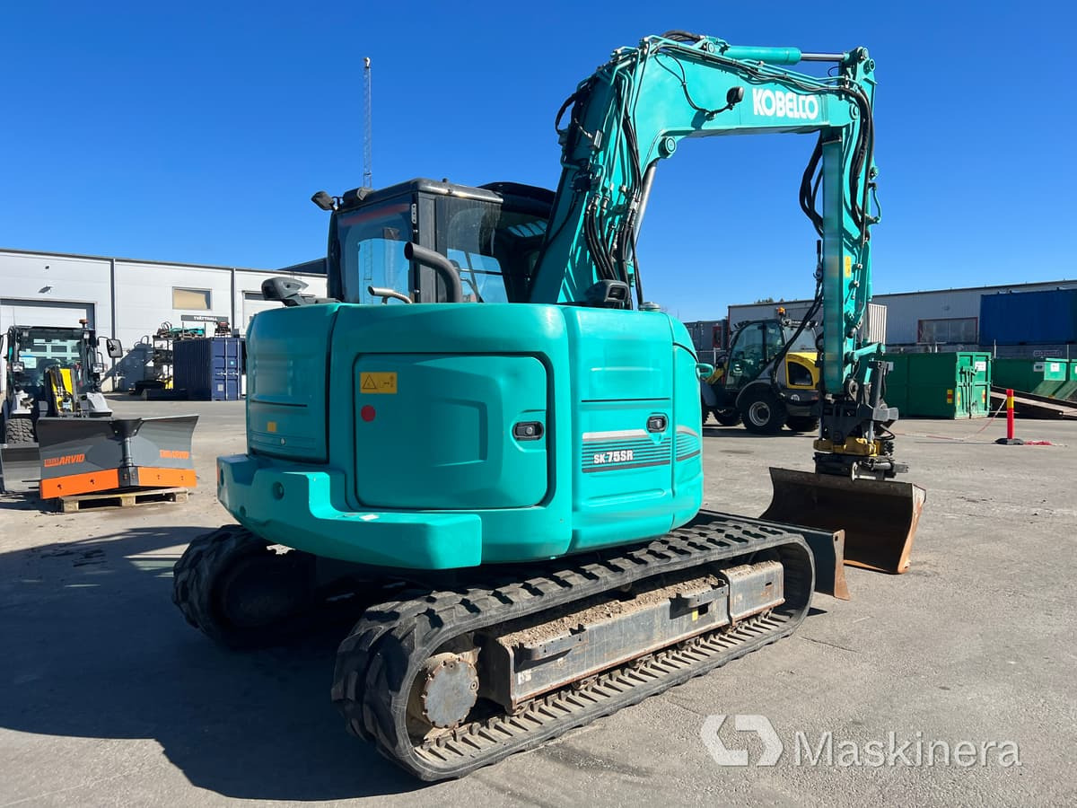 Grävmaskin Kobelco SK75SR-3E - Pásové rýpadlo: obrázek 5 Grävmaskin Kobelco SK75SR-3E - Pásové rýpadlo: obrázek 5