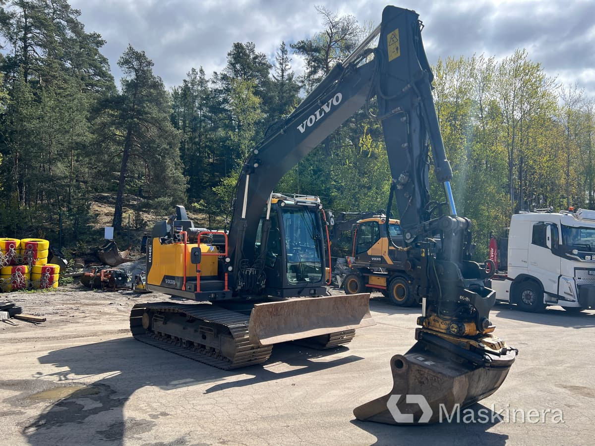 Grävmaskin Volvo EC140EL med 3 skopor - Pásové rýpadlo: obrázek 3 Grävmaskin Volvo EC140EL med 3 skopor - Pásové rýpadlo: obrázek 3