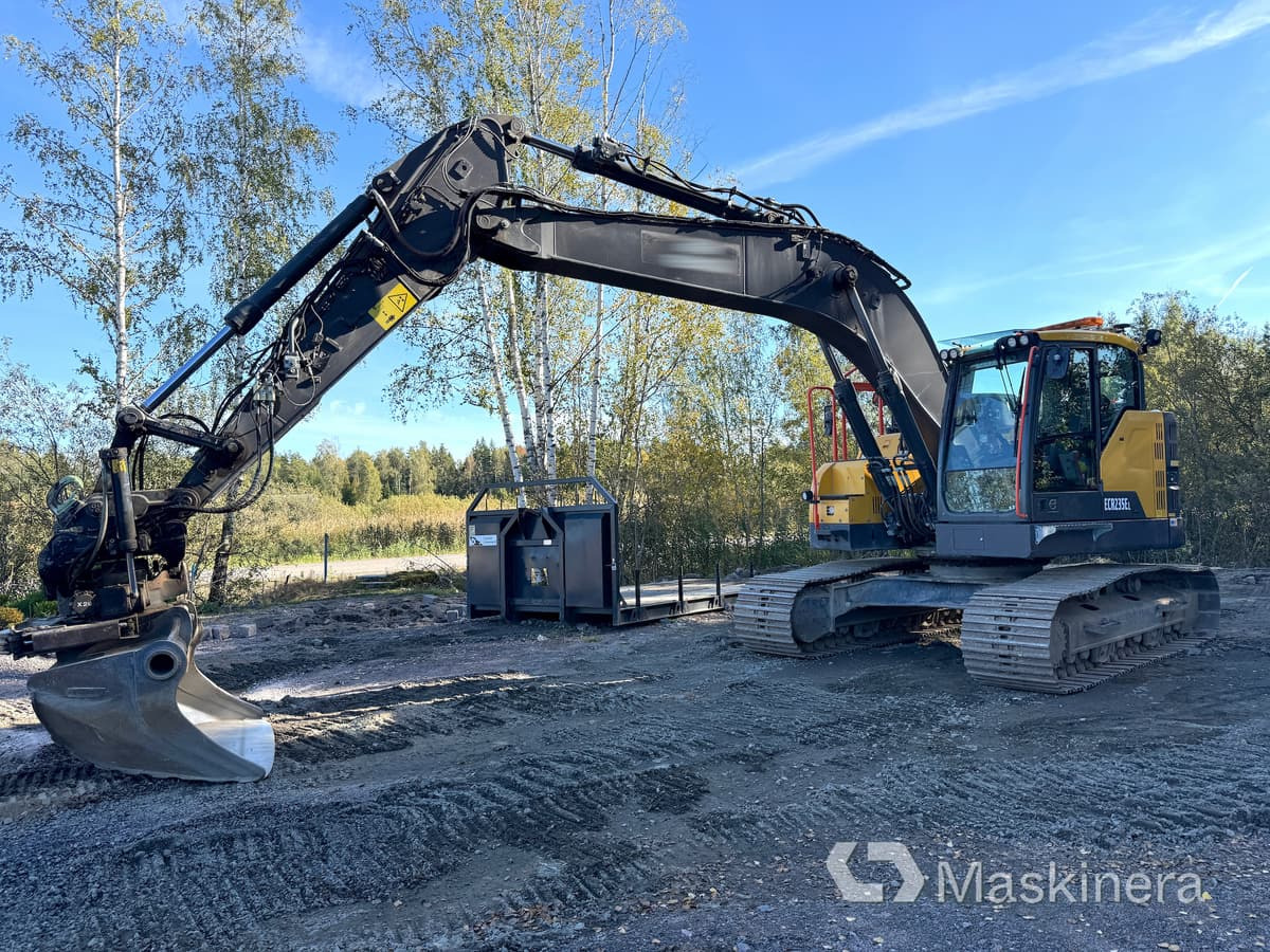 Pásové rýpadlo Grävmaskin Volvo ECR235EL: obrázek 1