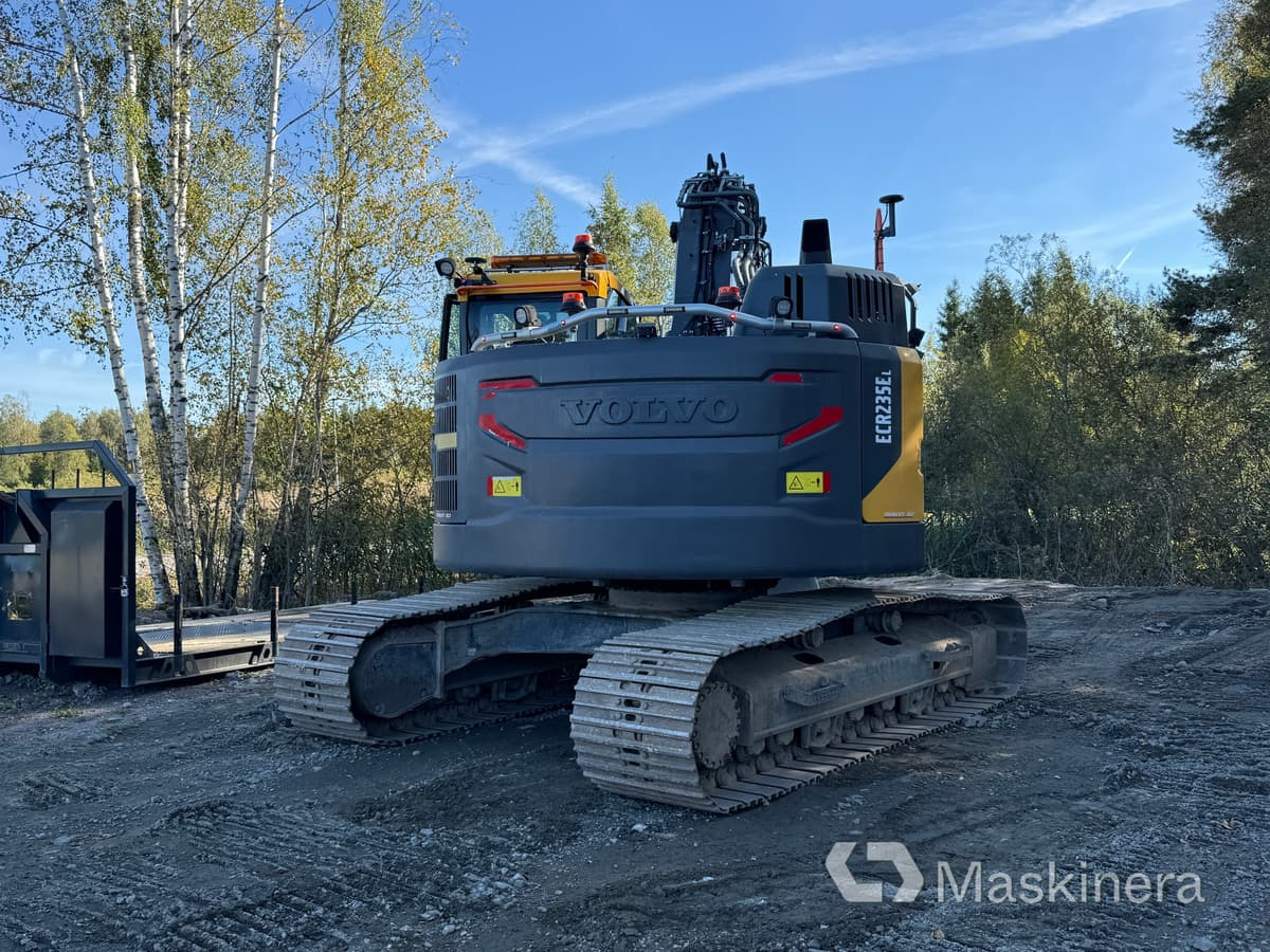 Grävmaskin Volvo ECR235EL - Pásové rýpadlo: obrázek 3 Grävmaskin Volvo ECR235EL - Pásové rýpadlo: obrázek 3