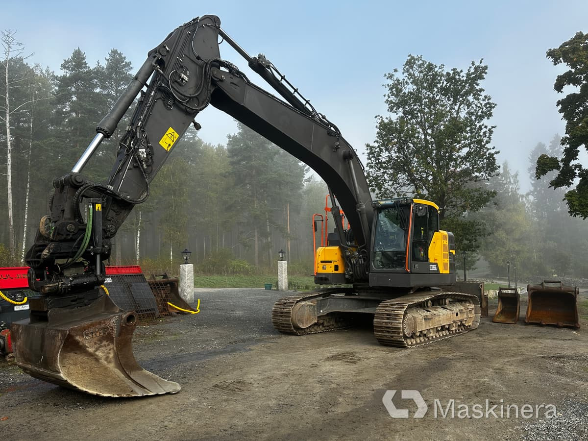 Grävmaskin Volvo ECR355EL GPS & tillbehör - Pásové rýpadlo: obrázek 1 Grävmaskin Volvo ECR355EL GPS & tillbehör - Pásové rýpadlo: obrázek 1