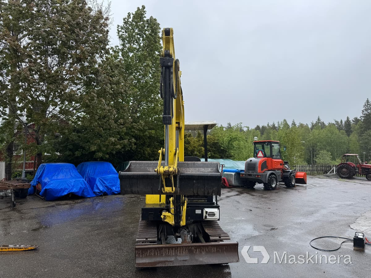 Grävmaskin Yanmar B25V med redskap & transportsläp - Pásové rýpadlo: obrázek 2 Grävmaskin Yanmar B25V med redskap & transportsläp - Pásové rýpadlo: obrázek 2