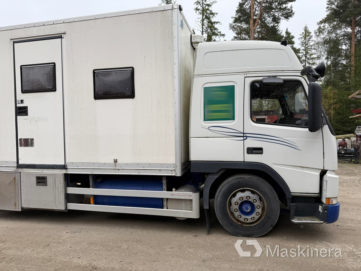Hästlastbil Volvo FM7 4X2 - Auto na přepravu koní: obrázek 5 Hästlastbil Volvo FM7 4X2 - Auto na přepravu koní: obrázek 5