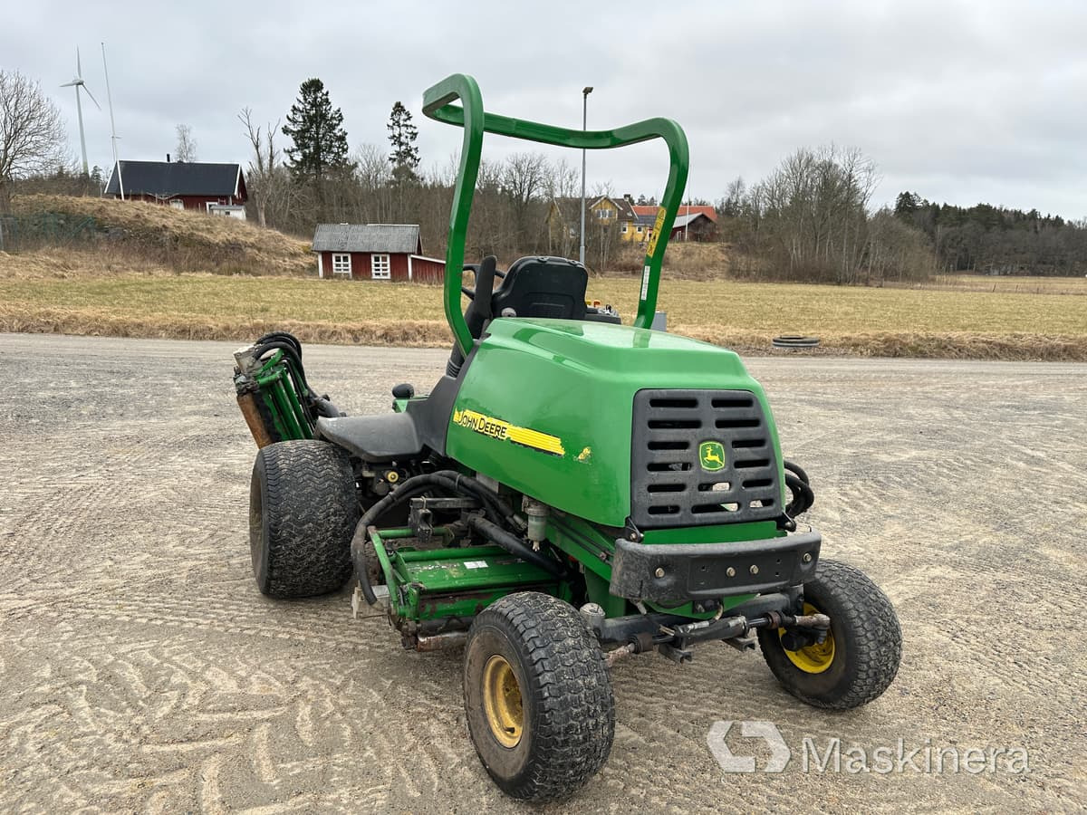 John Deere 7700 PC FM PrecisionCut Fairwayklippare - Sekačka na trávu: obrázek 4 John Deere 7700 PC FM PrecisionCut Fairwayklippare - Sekačka na trávu: obrázek 4