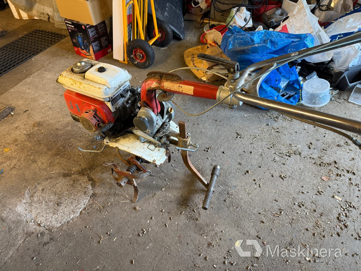 Jordfräs Honda F28C (Rep.objekt) - Jednoosý traktor: obrázek 5 Jordfräs Honda F28C (Rep.objekt) - Jednoosý traktor: obrázek 5
