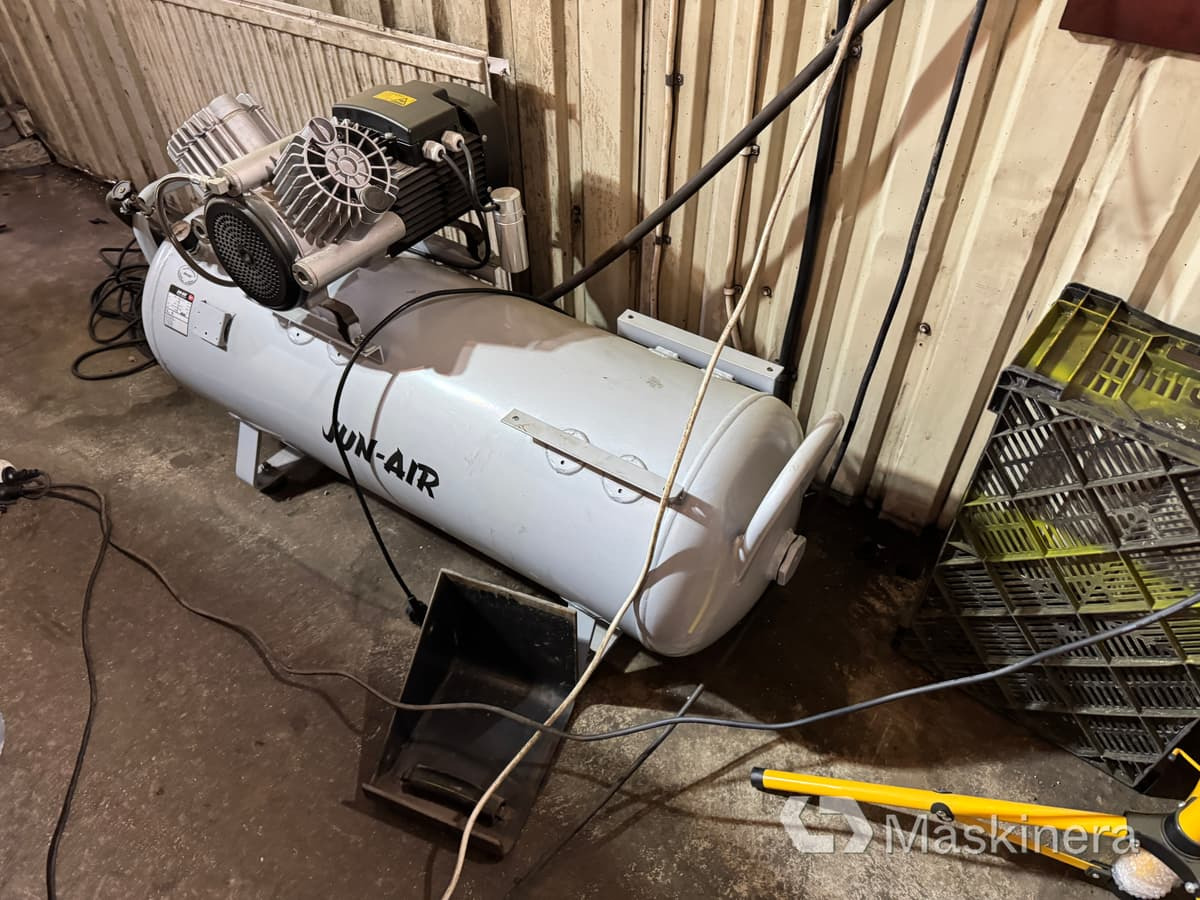 Kompressor Dana-tank A/S - Mobilní kompresor: obrázek 1 Kompressor Dana-tank A/S - Mobilní kompresor: obrázek 1