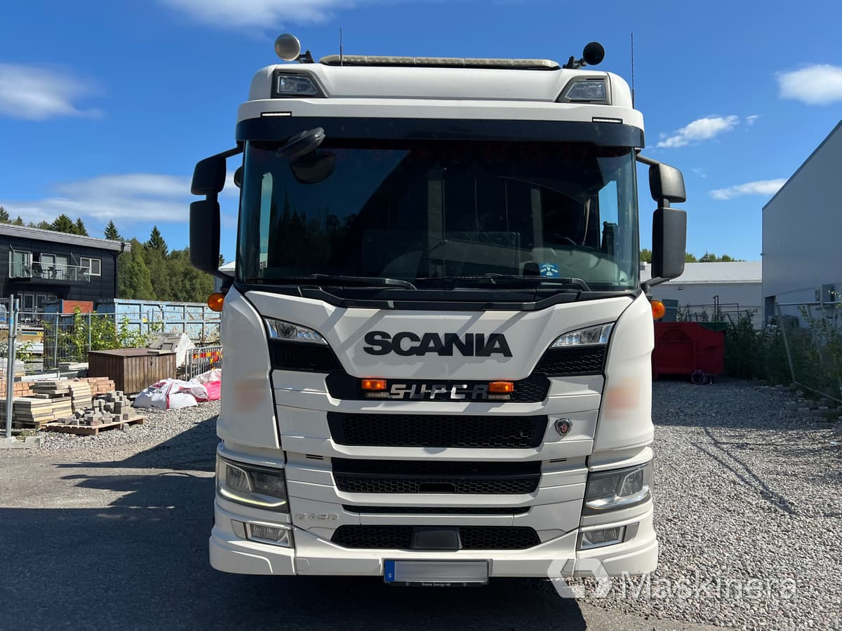 Kranväxlare Scania G450 8x4 med tillbehör - Hákový nosič kontejnerů, Auto s hydraulickou rukou: obrázek 2 Kranväxlare Scania G450 8x4 med tillbehör - Hákový nosič kontejnerů, Auto s hydraulickou rukou: obrázek 2