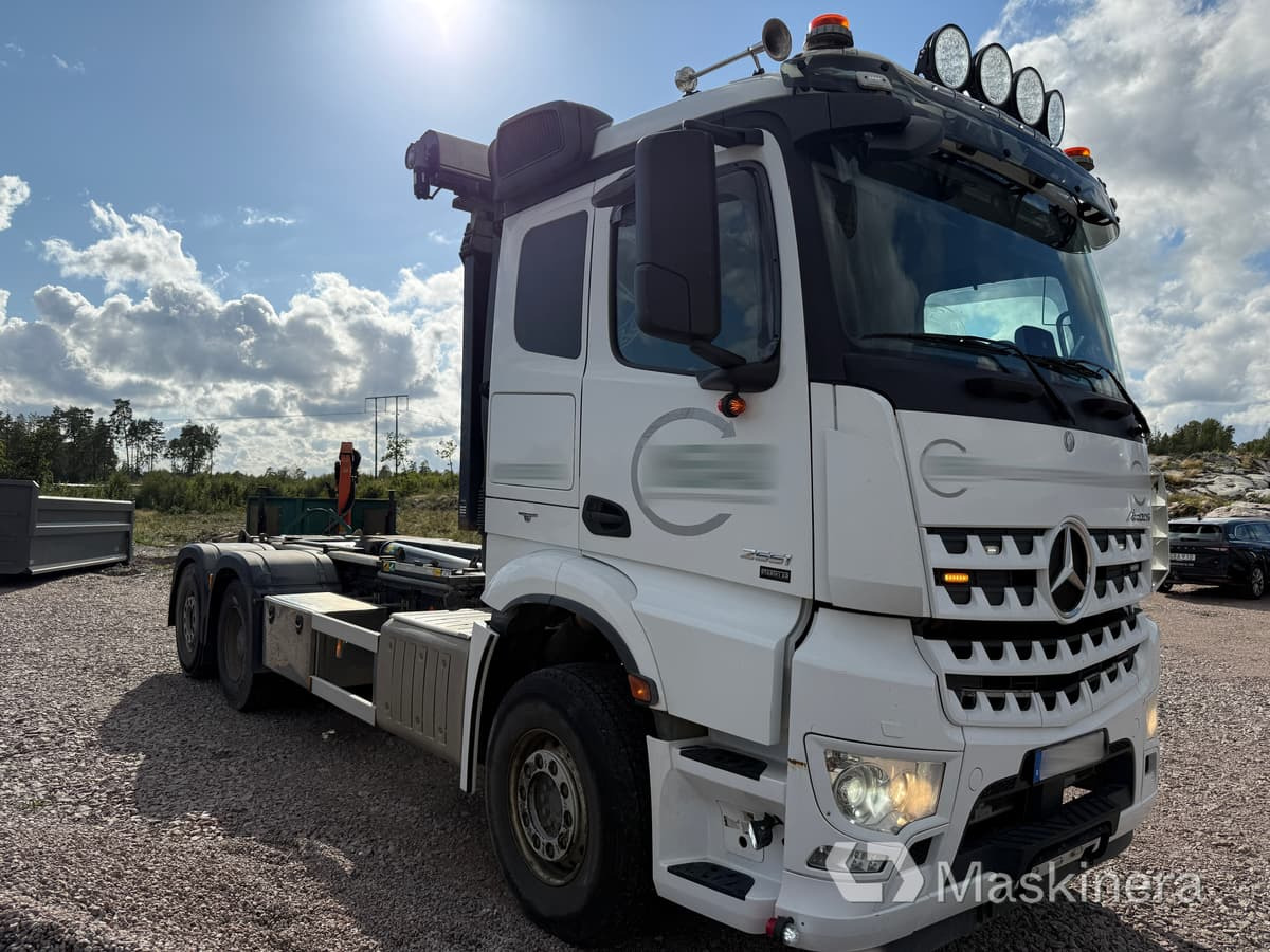 Lastväxlare Mercedes Arocs 2551 - Hákový nosič kontejnerů: obrázek 3 Lastväxlare Mercedes Arocs 2551 - Hákový nosič kontejnerů: obrázek 3