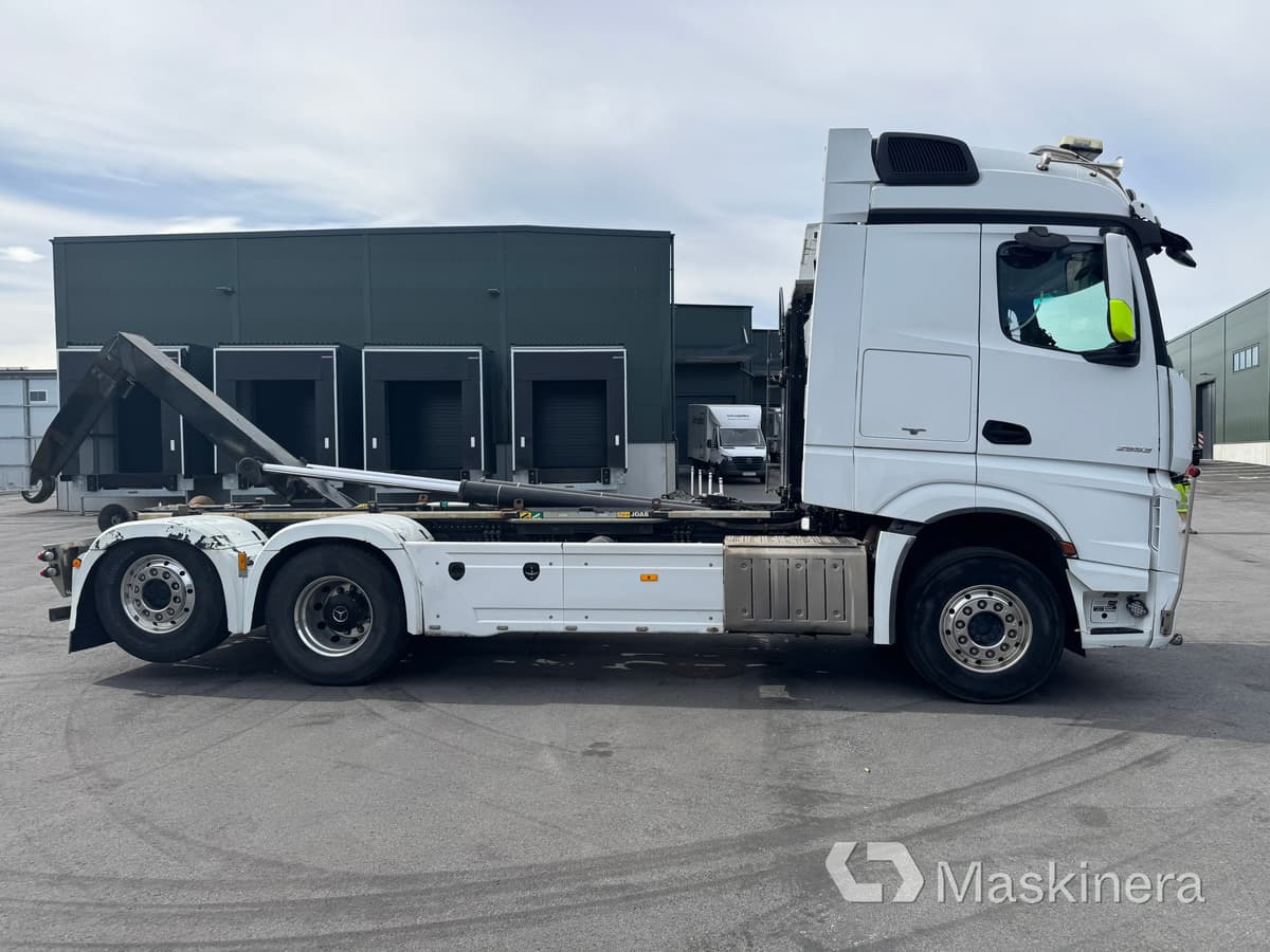 Lastväxlare Mercedes-Benz Actros - Hákový nosič kontejnerů: obrázek 4 Lastväxlare Mercedes-Benz Actros - Hákový nosič kontejnerů: obrázek 4