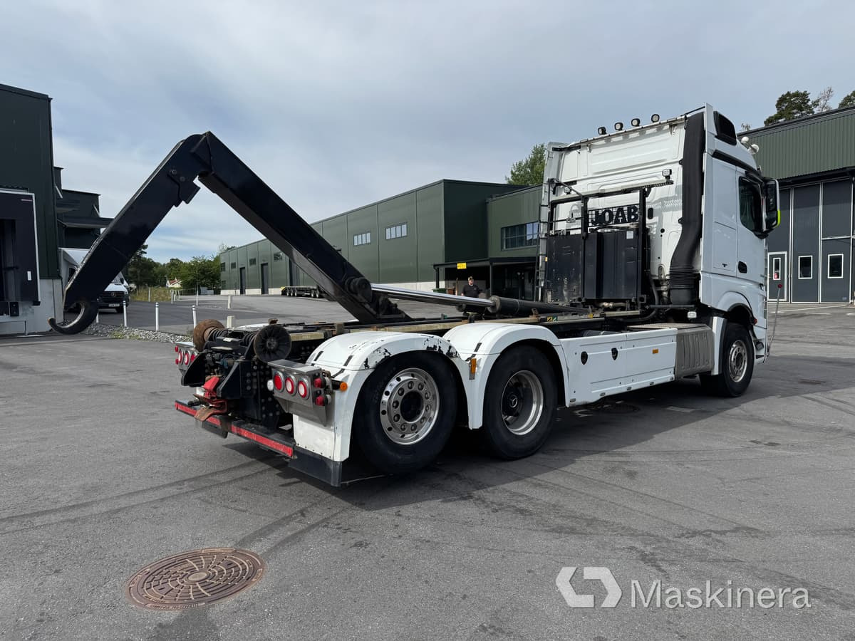Lastväxlare Mercedes-Benz Actros - Hákový nosič kontejnerů: obrázek 5 Lastväxlare Mercedes-Benz Actros - Hákový nosič kontejnerů: obrázek 5