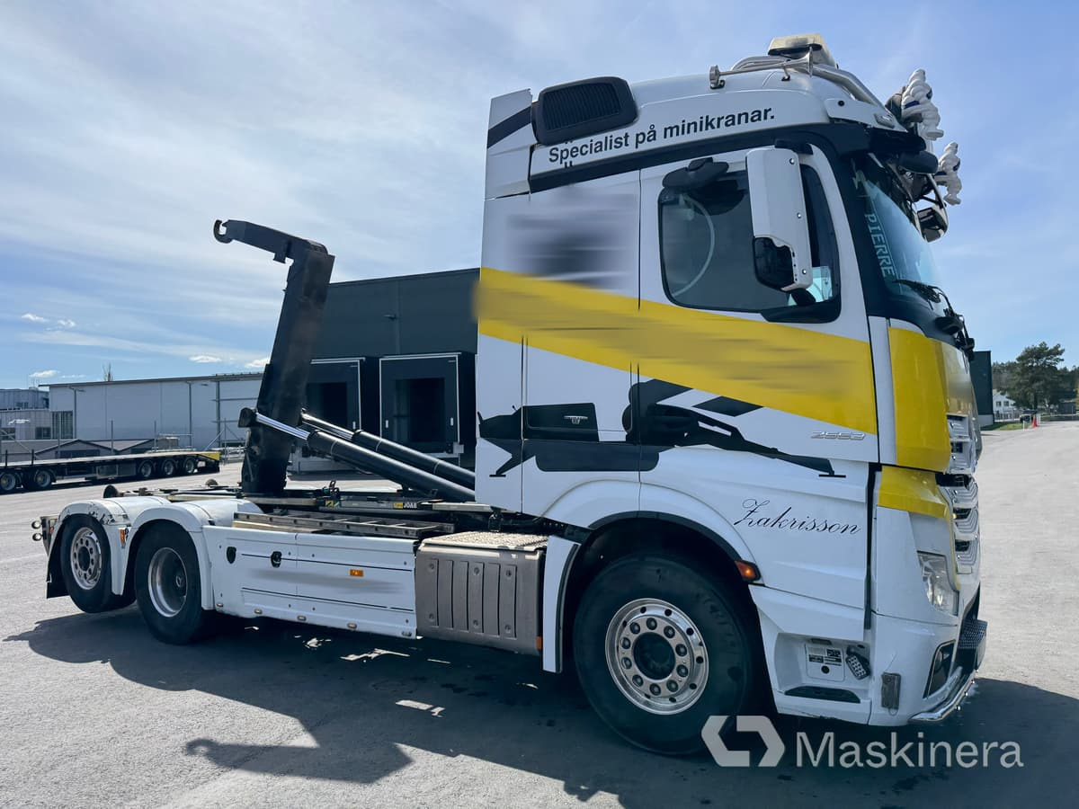 Lastväxlare Mercedes-Benz Actros - Hákový nosič kontejnerů: obrázek 4 Lastväxlare Mercedes-Benz Actros - Hákový nosič kontejnerů: obrázek 4