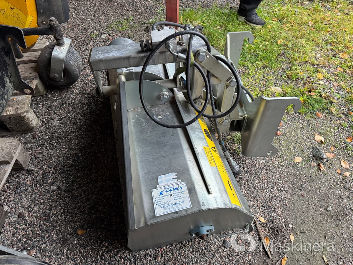 Lövborste K-Vagnen K-Sugen - Úklidový stroj: obrázek 1 Lövborste K-Vagnen K-Sugen - Úklidový stroj: obrázek 1