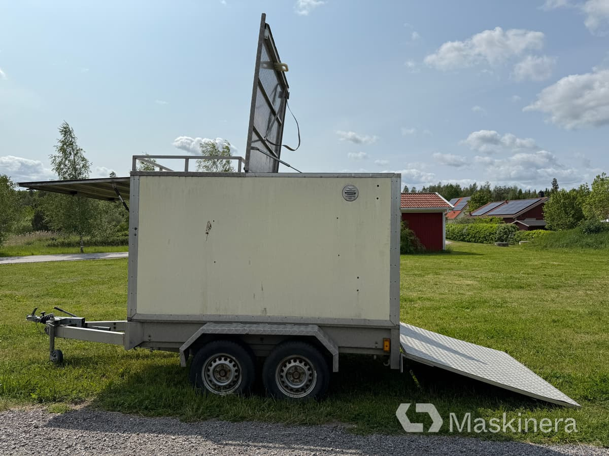 Öppningsbart Alu. kåpvagn, Bil & Plåtsläp 1700 - Skříňový přívěs: obrázek 4 Öppningsbart Alu. kåpvagn, Bil & Plåtsläp 1700 - Skříňový přívěs: obrázek 4