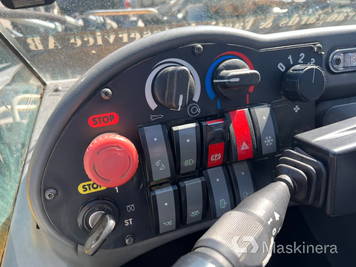 Kolový nakladač Redskapsbärare Wille 355B: obrázek 48