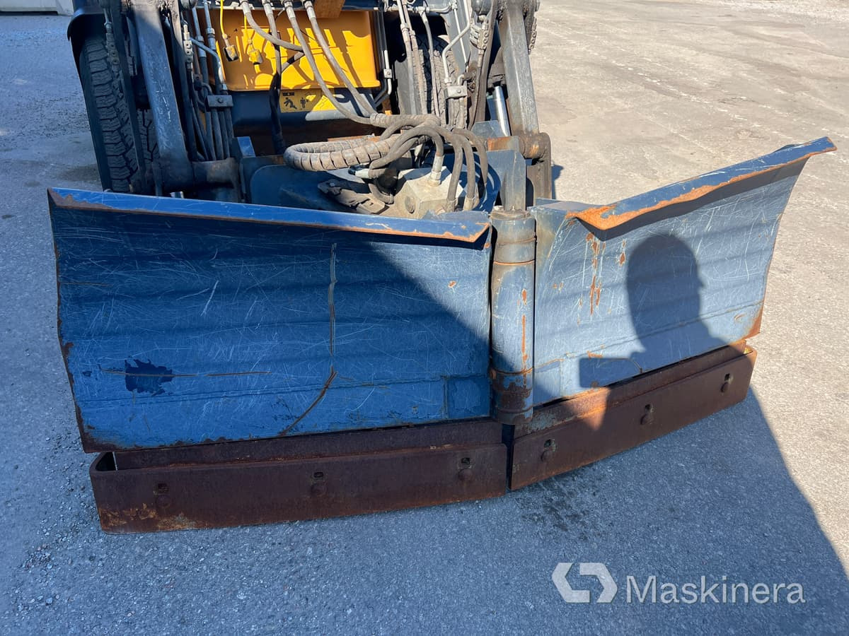 Kolový nakladač Redskapsbärare Wille 355B: obrázek 40