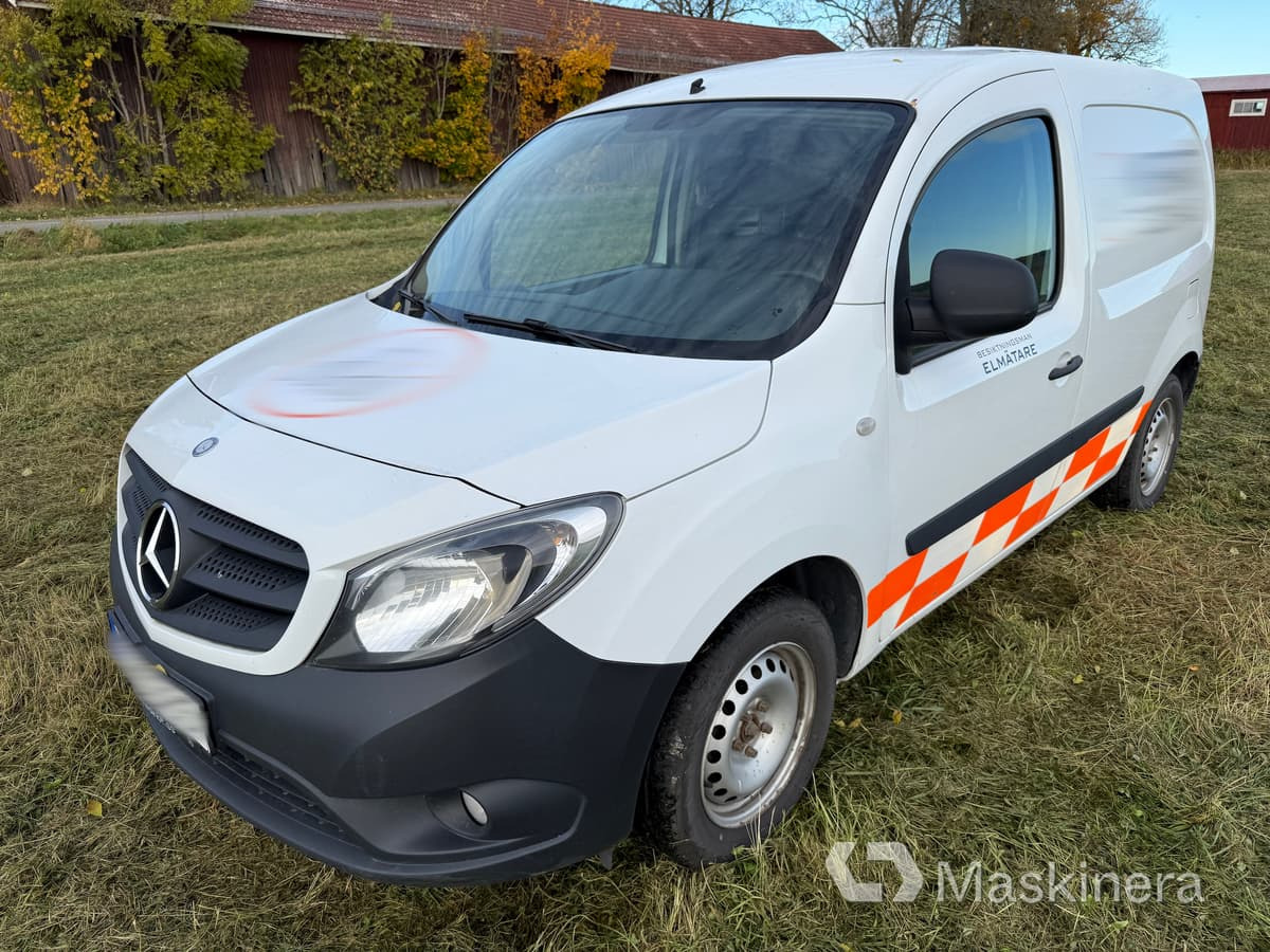 Skåpbil Mercedes Benz Citan - Furgon: obrázek 1 Skåpbil Mercedes Benz Citan - Furgon: obrázek 1