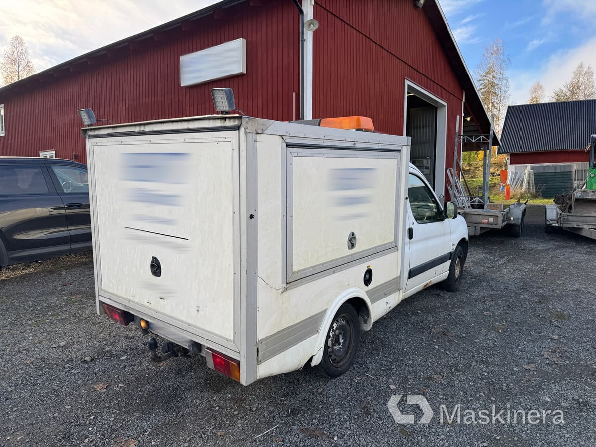 Skåpbil Peugeot Partner 1.6 HDI - Malá dodávka: obrázek 5 Skåpbil Peugeot Partner 1.6 HDI - Malá dodávka: obrázek 5