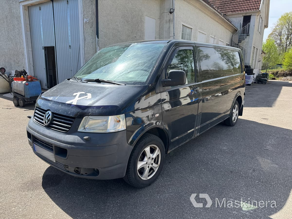 Skåpbil Volkswagen Transporter 2.5 TDI - Malá dodávka: obrázek 1 Skåpbil Volkswagen Transporter 2.5 TDI - Malá dodávka: obrázek 1
