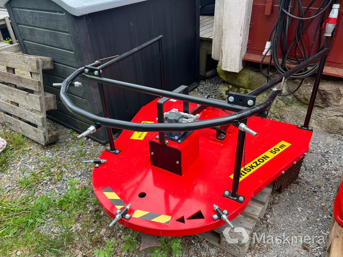 Slyröjare Burträsk Legomekaniska 1200A S45 - Mulčovač: obrázek 1 Slyröjare Burträsk Legomekaniska 1200A S45 - Mulčovač: obrázek 1