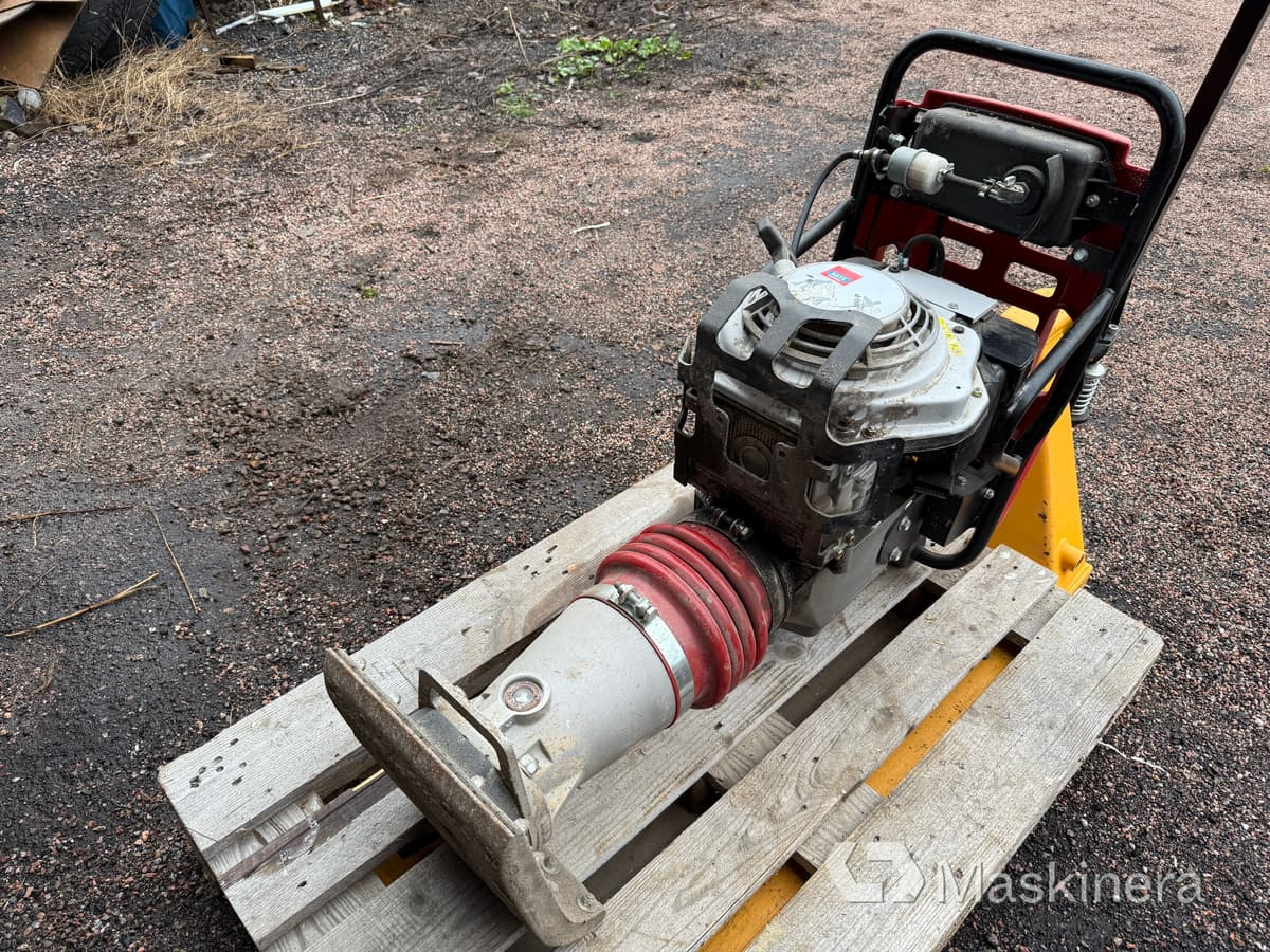 Stamp Swepac T84 - Vibrační deska: obrázek 2 Stamp Swepac T84 - Vibrační deska: obrázek 2