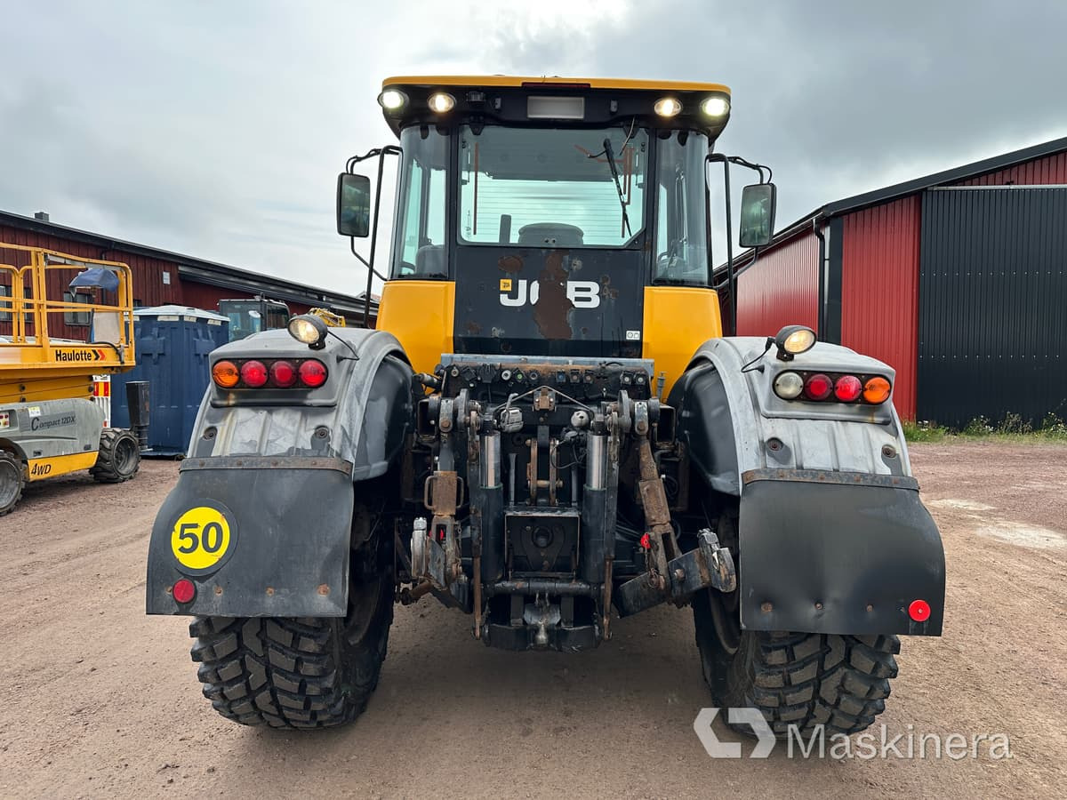 Traktor JCB Fastrac 3230 XTRA - Traktor: obrázek 4 Traktor JCB Fastrac 3230 XTRA - Traktor: obrázek 4