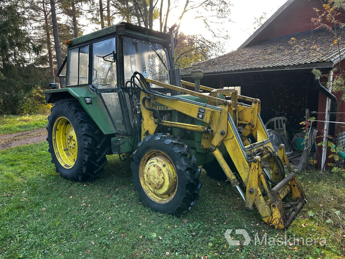 Traktor John Deere 2130 (Rep.objekt) - Traktor: obrázek 1 Traktor John Deere 2130 (Rep.objekt) - Traktor: obrázek 1