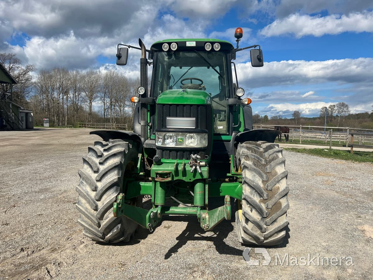 Traktor John Deere 6930 Premium med frontlyft - Traktor: obrázek 2 Traktor John Deere 6930 Premium med frontlyft - Traktor: obrázek 2