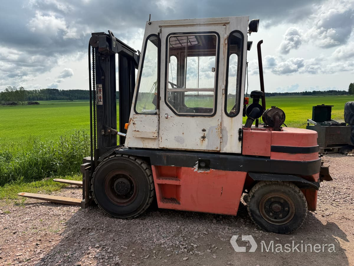 Truck Kalmar LMV 3-600 (repobjekt) - Dieselový vysokozdvižný vozík: obrázek 2 Truck Kalmar LMV 3-600 (repobjekt) - Dieselový vysokozdvižný vozík: obrázek 2