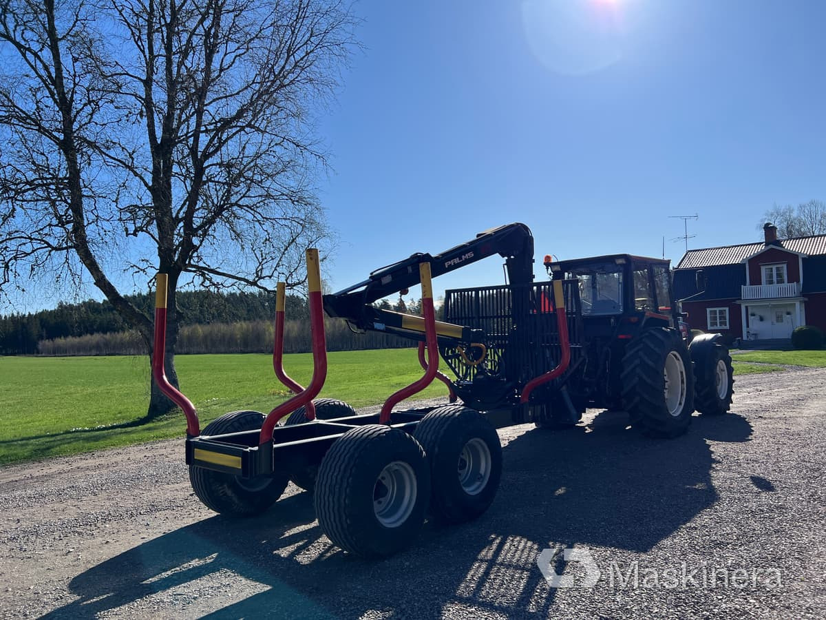 Valmet 805 / Palms 675 Traktor Valmet 805 med Skogsvagn Palms 675 - Traktor: obrázek 5 Valmet 805 / Palms 675 Traktor Valmet 805 med Skogsvagn Palms 675 - Traktor: obrázek 5