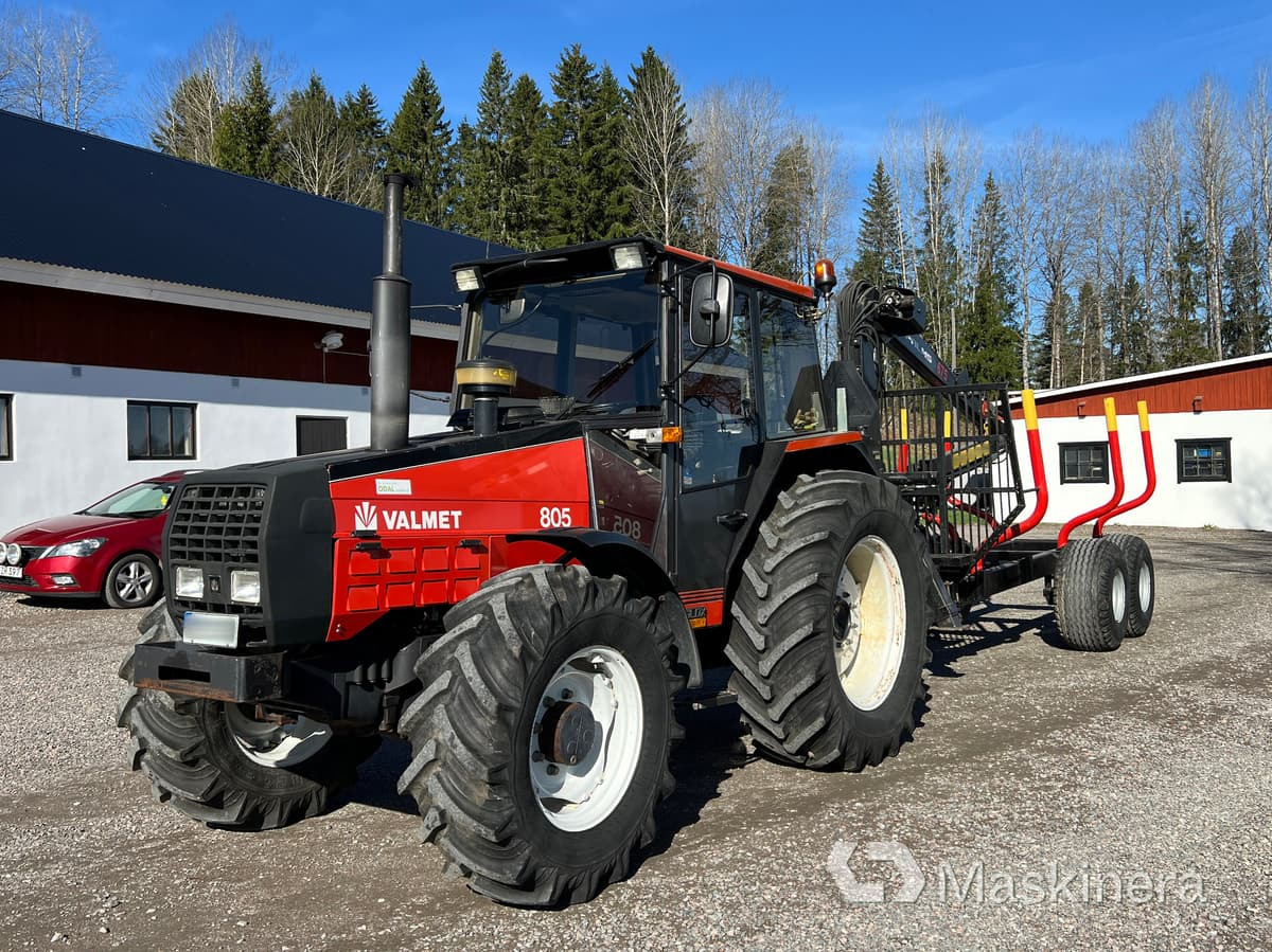 Valmet 805 / Palms 675 Traktor Valmet 805 med Skogsvagn Palms 675 - Traktor: obrázek 1 Valmet 805 / Palms 675 Traktor Valmet 805 med Skogsvagn Palms 675 - Traktor: obrázek 1