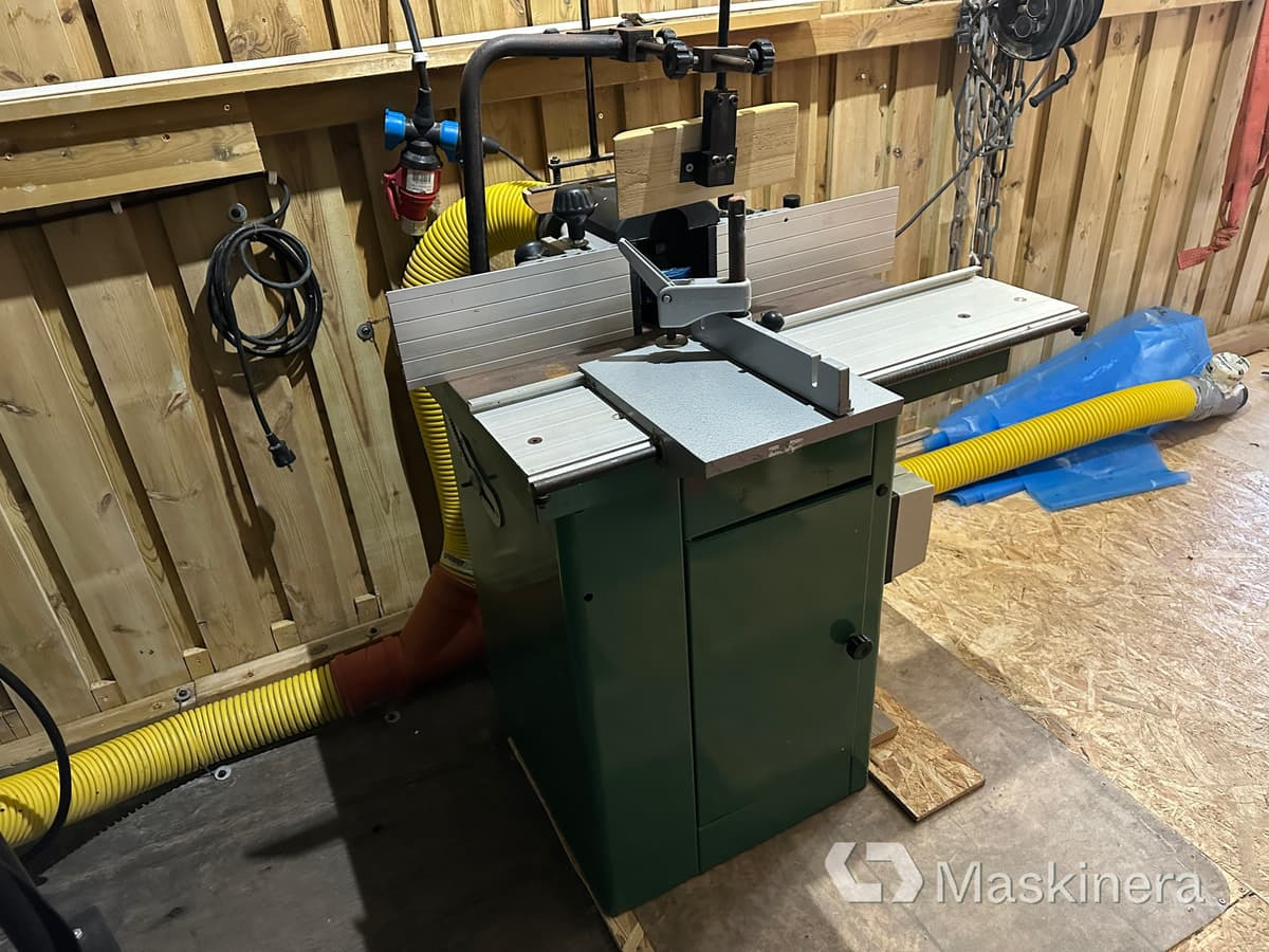 Vertikalfräs KUFO SK-28SP med LUNA spånsug - Dřevoobráběcí stroj: obrázek 4 Vertikalfräs KUFO SK-28SP med LUNA spånsug - Dřevoobráběcí stroj: obrázek 4