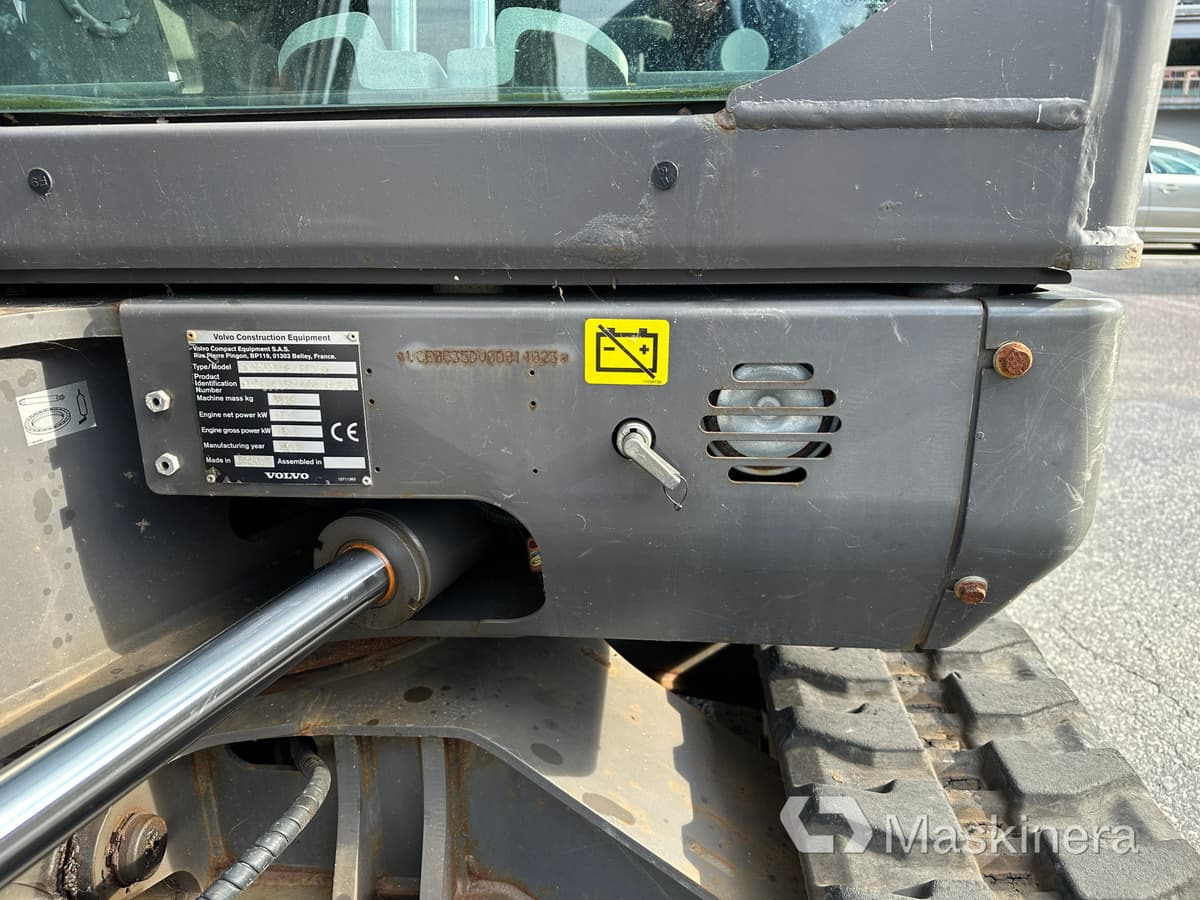 Pásové rýpadlo Volvo EC35D  Grävmaskin Volvo EC35D: obrázek 37