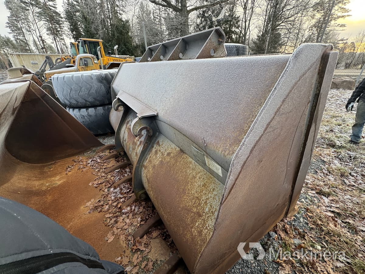 Volvo Equipment 93738S Volvo Hjullastarskopa stor stora BM - Nakládací lžíce: obrázek 3 Volvo Equipment 93738S Volvo Hjullastarskopa stor stora BM - Nakládací lžíce: obrázek 3