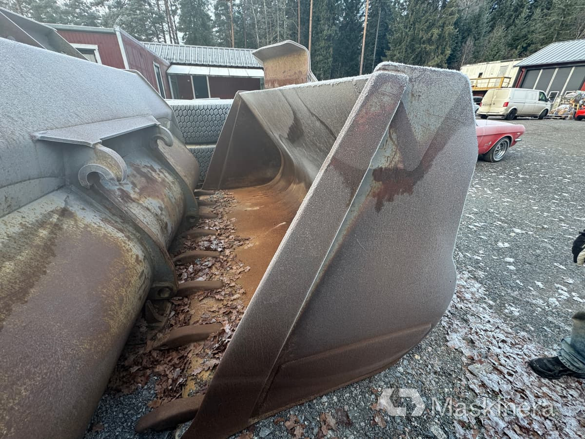 Volvo Equipments 93713S Volvo Hjullastarskopa Tandad stor stora BM - Nakládací lžíce: obrázek 2 Volvo Equipments 93713S Volvo Hjullastarskopa Tandad stor stora BM - Nakládací lžíce: obrázek 2