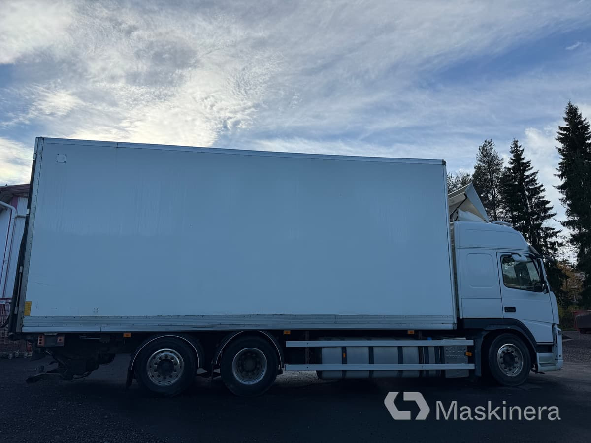 Volvo FM Skåpbil 6x2 - Skříňový nákladní auto: obrázek 4 Volvo FM Skåpbil 6x2 - Skříňový nákladní auto: obrázek 4