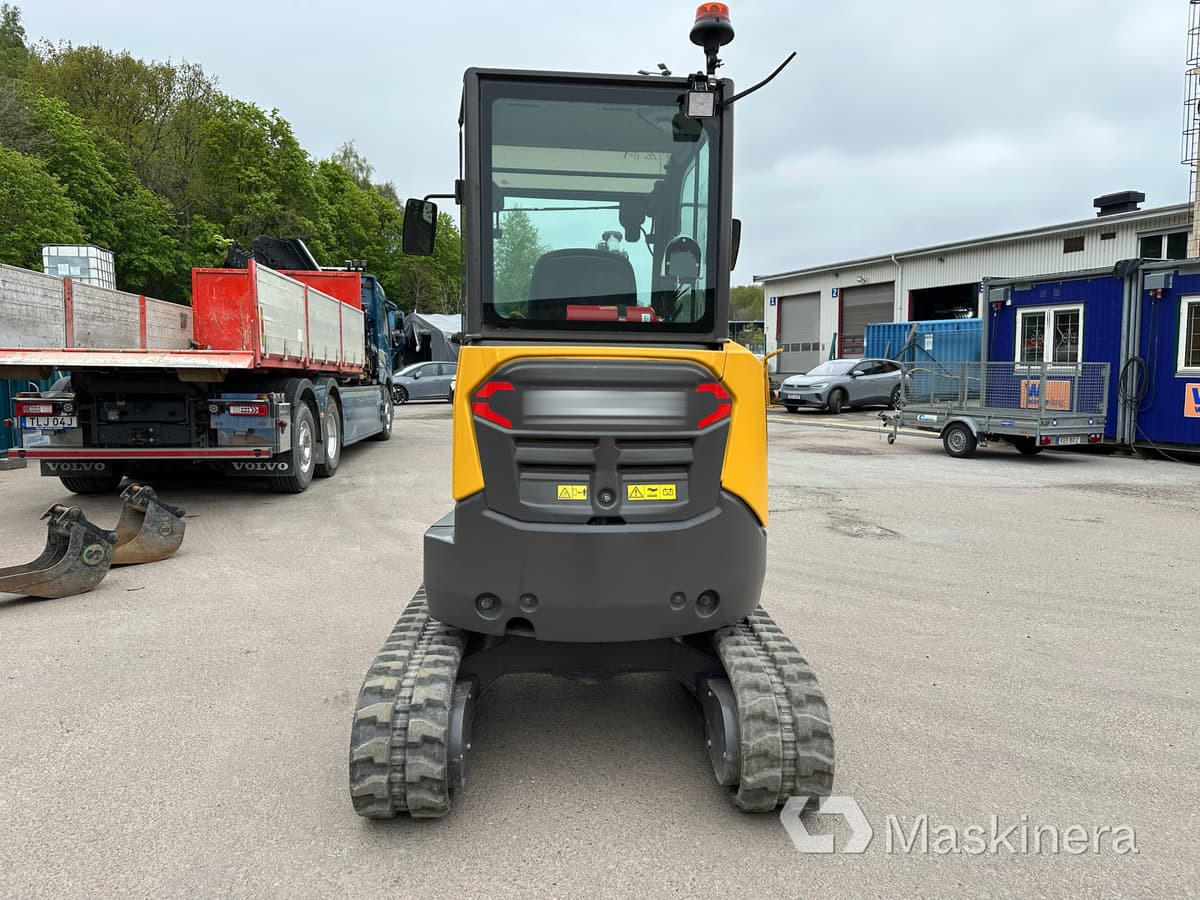 Volvo JECR25D Electric Grävmaskin Volvo ECR25 Electric - Pásové rýpadlo: obrázek 4 Volvo JECR25D Electric Grävmaskin Volvo ECR25 Electric - Pásové rýpadlo: obrázek 4