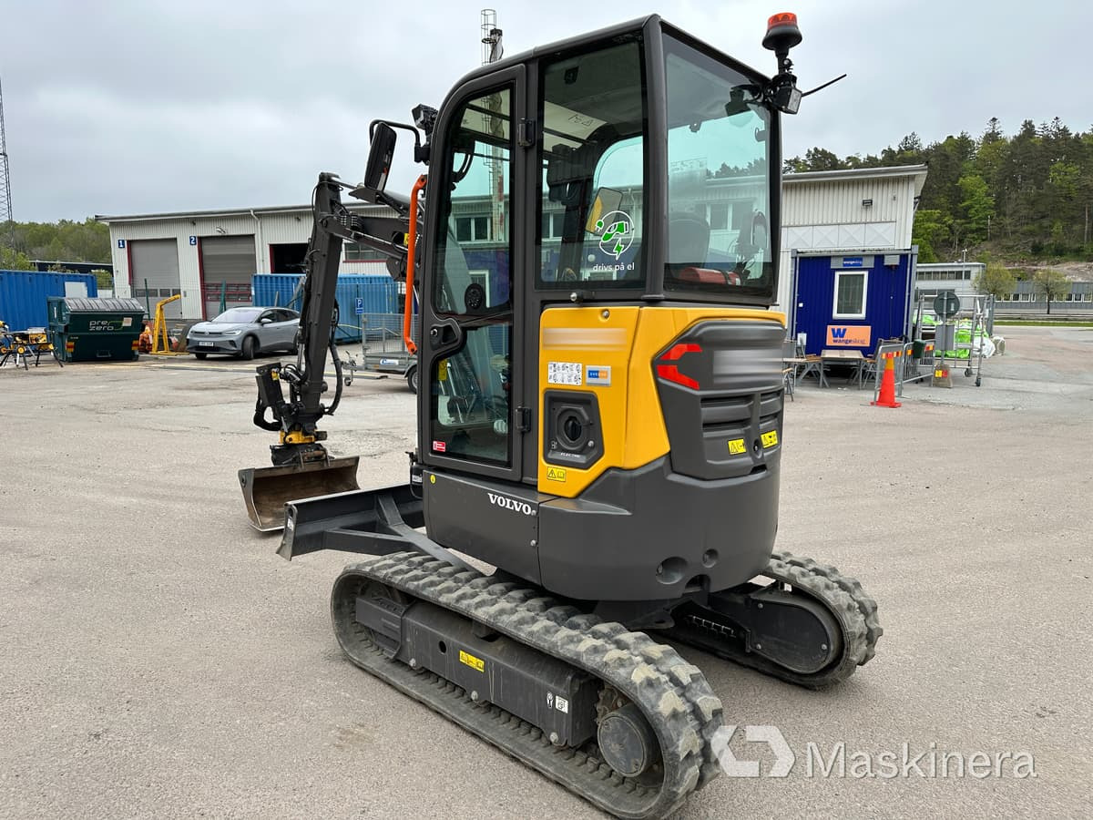 Volvo JECR25D Electric Grävmaskin Volvo ECR25 Electric - Pásové rýpadlo: obrázek 3 Volvo JECR25D Electric Grävmaskin Volvo ECR25 Electric - Pásové rýpadlo: obrázek 3