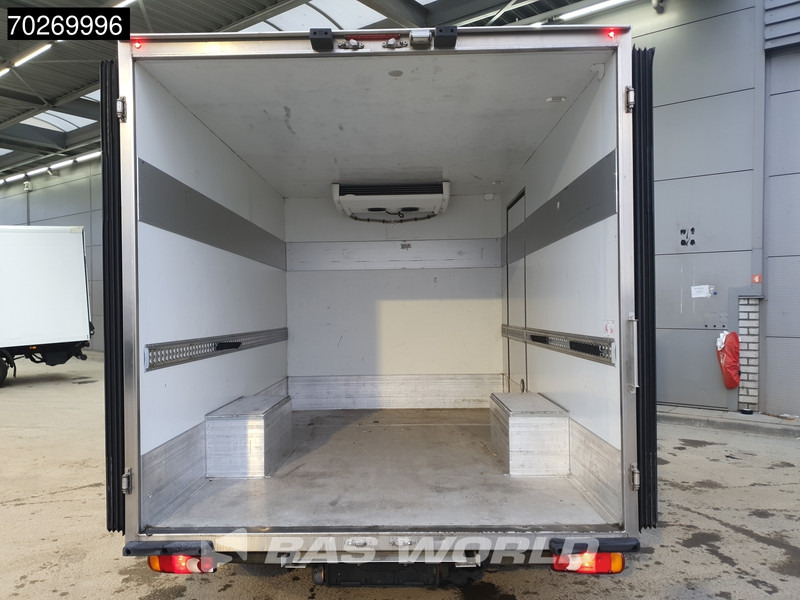 Fiat Ducato 150pk Koelwagen Vries Carrier Xarios 350 Stekker 220V Koeler Kühlwagen Vriezer 16m3 Airco - Chladící dodávka: obrázek 3 Fiat Ducato 150pk Koelwagen Vries Carrier Xarios 350 Stekker 220V Koeler Kühlwagen Vriezer 16m3 Airco - Chladící dodávka: obrázek 3
