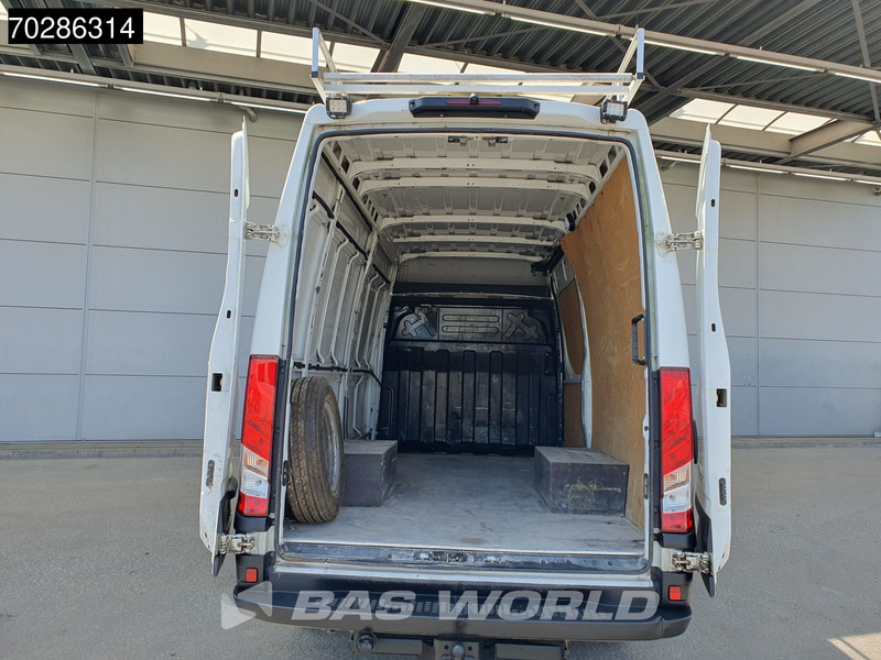 Iveco Daily 35C14 Automaat Dubbellucht L2H2 3,5t Trekhaak Airco Cruise Camera Imperiaal Euro6 L2 12m3 Airco Trekhaak Cruise control - Furgon: obrázek 3 Iveco Daily 35C14 Automaat Dubbellucht L2H2 3,5t Trekhaak Airco Cruise Camera Imperiaal Euro6 L2 12m3 Airco Trekhaak Cruise control - Furgon: obrázek 3