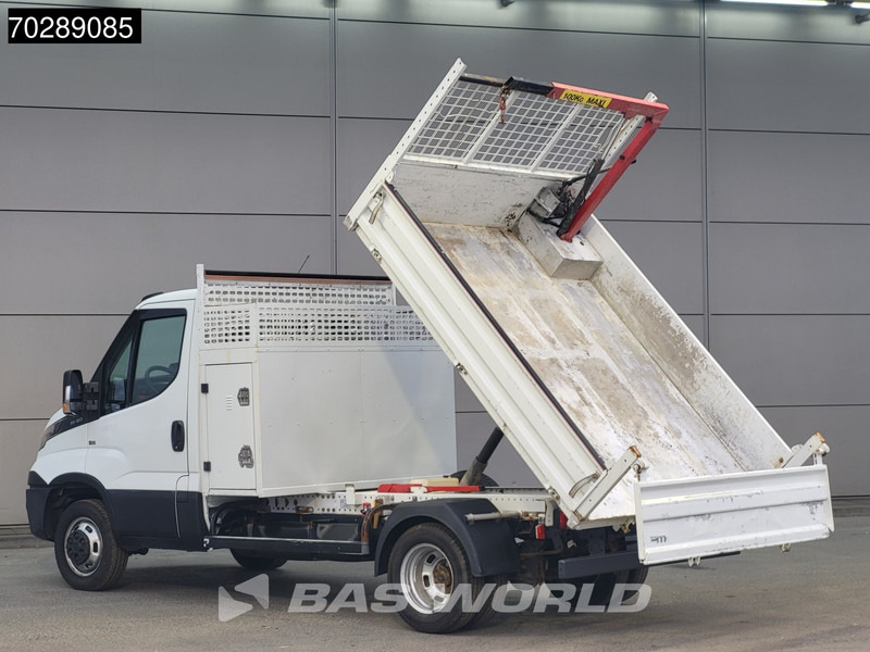 Iveco Daily 35C16 Kipper met Kraan Dubbellucht 3,5t Trekhaak Airco Cruise Camera Euro6 Crane Kran Kranwagen 2m3 Airco Trekhaak Cruise contro - Dodávka sklápěč: obrázek 2 Iveco Daily 35C16 Kipper met Kraan Dubbellucht 3,5t Trekhaak Airco Cruise Camera Euro6 Crane Kran Kranwagen 2m3 Airco Trekhaak Cruise contro - Dodávka sklápěč: obrázek 2
