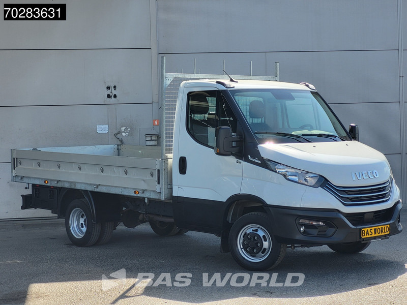 Iveco Daily 35C18 3.0L Open Laadbak Dubbellucht 3,5t Trekhaak Airco Cruise Camera Parkeersensoren Euro6 Meubelbak Koffer Airco Trekhaak Crui - Dodávka valník: obrázek 3 Iveco Daily 35C18 3.0L Open Laadbak Dubbellucht 3,5t Trekhaak Airco Cruise Camera Parkeersensoren Euro6 Meubelbak Koffer Airco Trekhaak Crui - Dodávka valník: obrázek 3