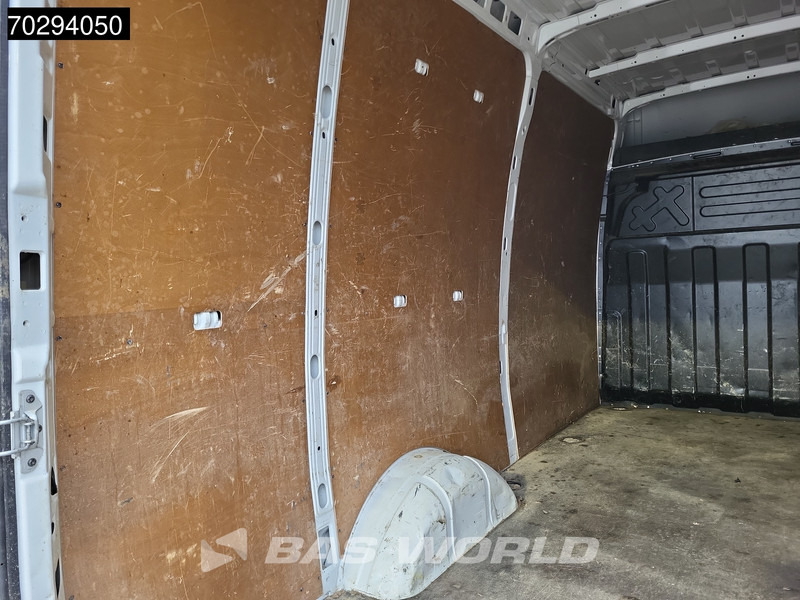Furgon Iveco Daily 35S14 Automaat L2H2 3,5t Trekhaak LED Airco Cruise Navi Camera Euro6 APK 03-2026 L2 12m3 Airco Trekhaak Cruise control: obrázek 5