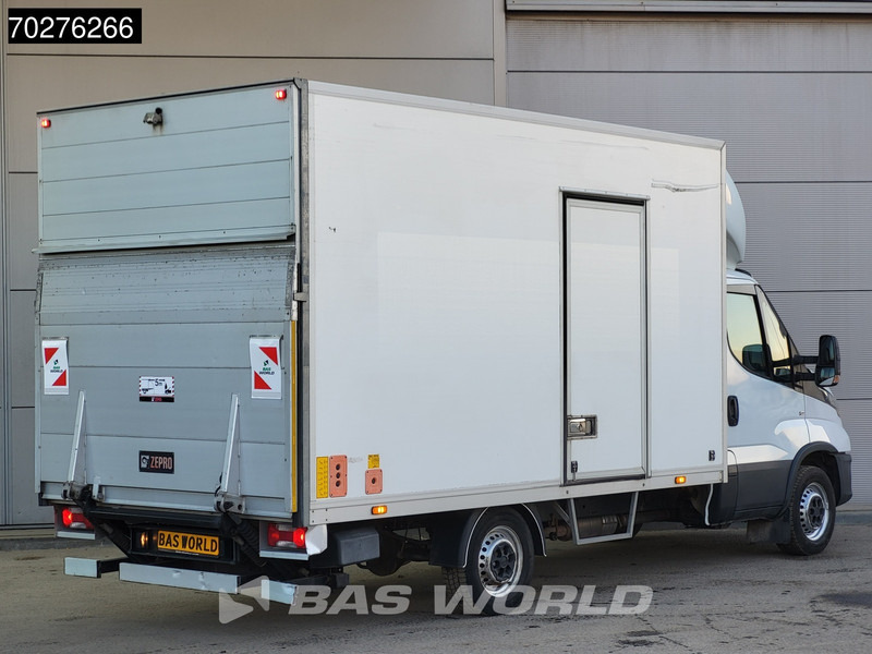 Iveco Daily 35S14 Automaat Laadklep Bakwagen Zijdeur Airco Cruise Meubelbak Koffer Airco Cruise control - Dodávka skřín: obrázek 5 Iveco Daily 35S14 Automaat Laadklep Bakwagen Zijdeur Airco Cruise Meubelbak Koffer Airco Cruise control - Dodávka skřín: obrázek 5