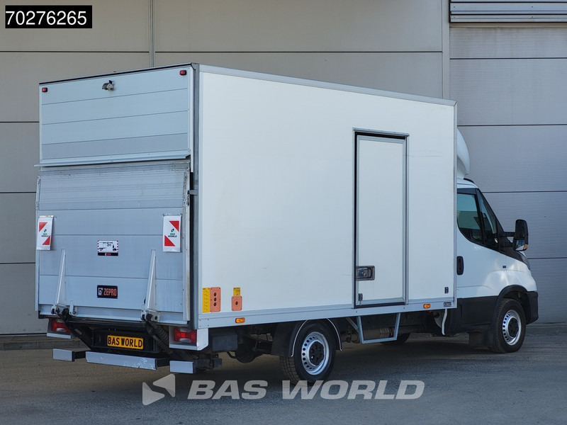 Iveco Daily 35S14 Automaat Laadklep Zijdeur Bakwagen Airco Cruise Camera Euro6 Meubelbak Koffer Airco Cruise control - Dodávka skřín: obrázek 5 Iveco Daily 35S14 Automaat Laadklep Zijdeur Bakwagen Airco Cruise Camera Euro6 Meubelbak Koffer Airco Cruise control - Dodávka skřín: obrázek 5