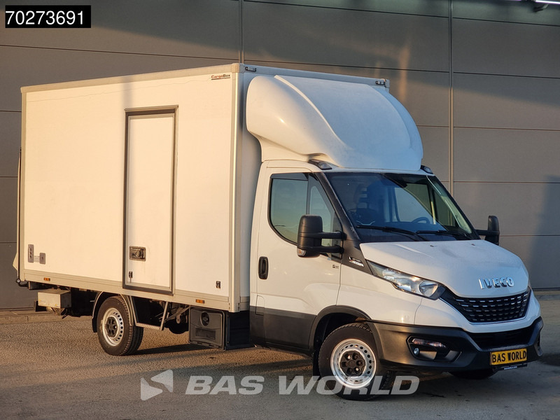 Iveco Daily 35S14 Automaat Laadklep Zijdeur Bakwagen Airco Cruise Meubelbak Koffer 20m3 Airco Cruise control - Dodávka skřín: obrázek 5 Iveco Daily 35S14 Automaat Laadklep Zijdeur Bakwagen Airco Cruise Meubelbak Koffer 20m3 Airco Cruise control - Dodávka skřín: obrázek 5