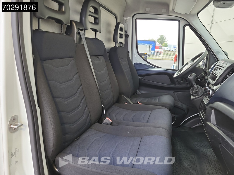 Dodávka skřín Iveco Daily 35S15 Automaat Laadklep Bakwagen 150PK Airco Euro6 Meubelbak Koffer 19m3 Airco: obrázek 14 Dodávka skřín Iveco Daily 35S15 Automaat Laadklep Bakwagen 150PK Airco Euro6 Meubelbak Koffer 19m3 Airco: obrázek 14