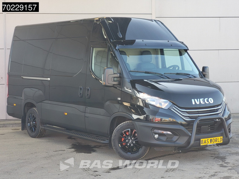 Iveco Daily 35S16 Automaat Black Edition L2H2 Airco Cruise LM-Velgen 3500kg trekgewicht Euro6 L2 12m3 Airco Cruise control - Furgon: obrázek 2 Iveco Daily 35S16 Automaat Black Edition L2H2 Airco Cruise LM-Velgen 3500kg trekgewicht Euro6 L2 12m3 Airco Cruise control - Furgon: obrázek 2