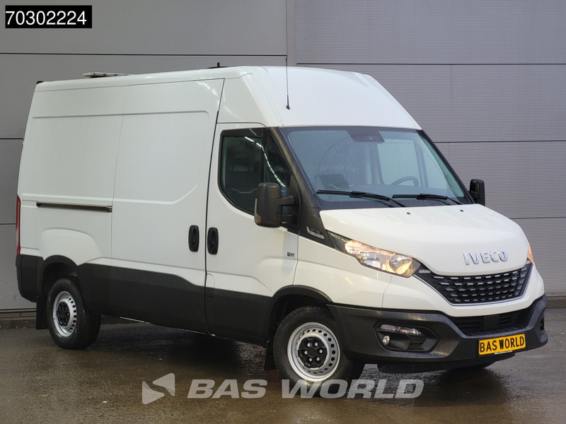Iveco Daily 35S16 Automaat L2H2 3,5t Trekhaak ACC Navi Airco Camera Werkplaatsinrichting Euro6 L2 Airco Trekhaak - Furgon: obrázek 3 Iveco Daily 35S16 Automaat L2H2 3,5t Trekhaak ACC Navi Airco Camera Werkplaatsinrichting Euro6 L2 Airco Trekhaak - Furgon: obrázek 3