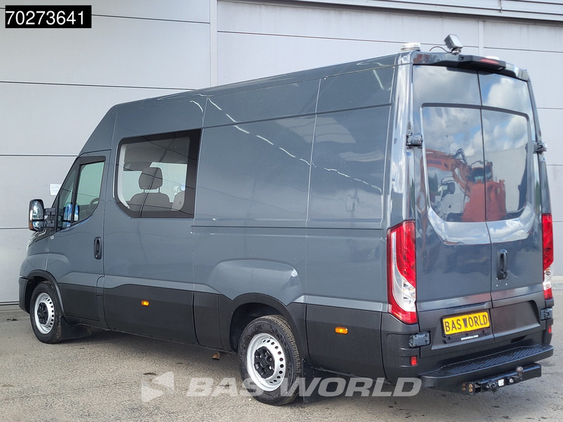 Iveco Daily 35S16 Dubbel Cabine Automaat 3,5t Trekhaak Werkplaatsinrichting LED Airco Cruise Camera Parkeersensoren DC Doka Mixto 8m3 Airco - Furgon: obrázek 2 Iveco Daily 35S16 Dubbel Cabine Automaat 3,5t Trekhaak Werkplaatsinrichting LED Airco Cruise Camera Parkeersensoren DC Doka Mixto 8m3 Airco - Furgon: obrázek 2
