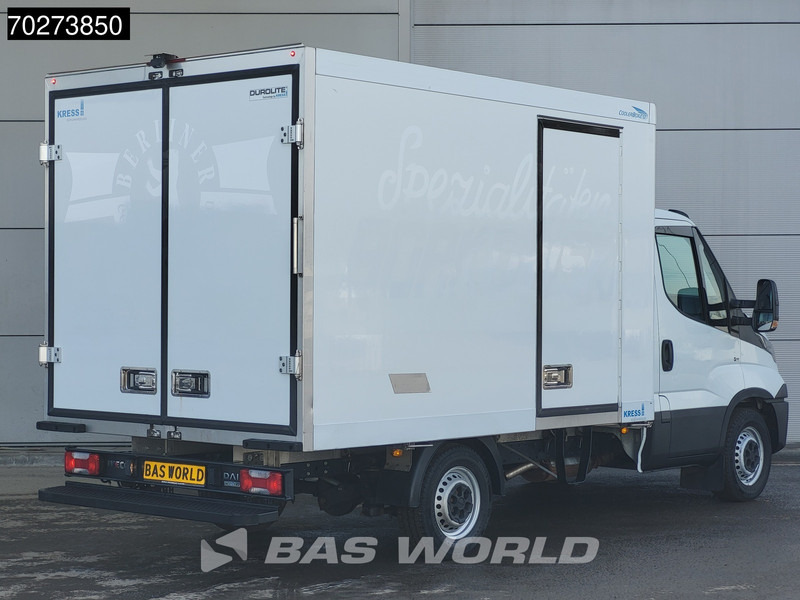 Iveco Daily 35S16 Koelwagen Automaat Carrier Pulsar 400 380V Stekker Airco Cruise Camera Koel Koeler Kühlwagen Kühlkoffer 12m3 Airco Cruise - Chladící dodávka: obrázek 3 Iveco Daily 35S16 Koelwagen Automaat Carrier Pulsar 400 380V Stekker Airco Cruise Camera Koel Koeler Kühlwagen Kühlkoffer 12m3 Airco Cruise - Chladící dodávka: obrázek 3
